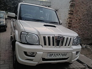 Second Hand Mahindra Scorpio VLX 2WD BS-IV in Lucknow