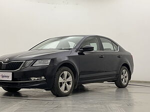 Second Hand Skoda Octavia Style TDI AT in Hyderabad