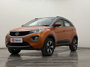 Second Hand Tata Nexon XZA Plus Petrol Dual Tone in Hyderabad