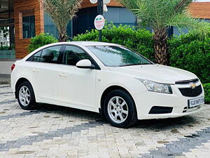 Second Hand Chevrolet Cruze LTZ in Surat