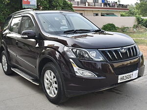 Second Hand Mahindra XUV500 W10 AT in Gurgaon