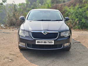 Second Hand Skoda Superb Elegance 2.0 TDI CR AT in Mumbai