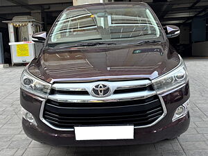 Second Hand Toyota Innova Crysta 2.4 VX 7 STR [2016-2020] in Mumbai