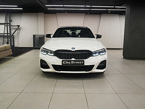 Second Hand BMW 3-Series 330i M Sport Edition in Delhi