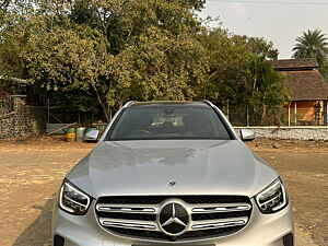 Second Hand मर्सिडीज़ बेंज़ GLC 220d 4मैटिक प्रोग्रेसिव  in पुणे