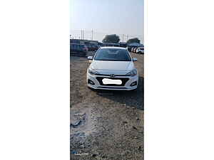 Second Hand हुंडई एलीट i20 एरा 1.4 crdi in गुलबर्गा