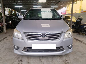 Second Hand Toyota Innova 2.5 VX 7 STR BS-III in Chennai