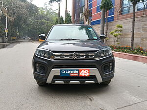 Second Hand Maruti Suzuki Vitara Brezza LXi in Delhi