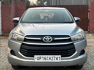 Second Hand Toyota Innova Crysta 2.4 GX 8 STR [2016-2020] in Delhi