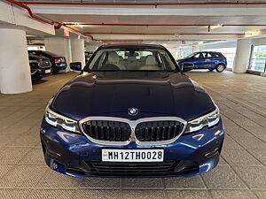 Second Hand BMW 3-Series 320d Luxury Line in Mumbai