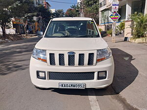 Second Hand Mahindra TUV300 T4 Plus in Mumbai