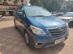 Second Hand Toyota Innova 2.5 G 7 STR BS-IV in Mumbai