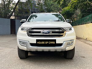 Second Hand Ford Endeavour Titanium 3.2 4x4 AT in Delhi