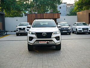 Second Hand Toyota Fortuner 4X4 AT 2.8 Diesel in Delhi