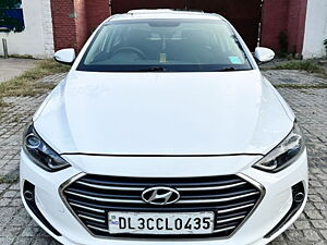 Second Hand Hyundai Elantra SX (O) 2.0 AT in Delhi