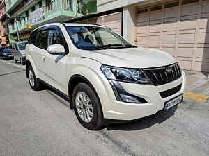 Second Hand महिंद्रा XUV500 w8 ऑटोमैटिक [2015-2017] in बैंगलोर