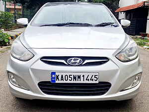 Second Hand हुंडई वरना फ़्लूइडिक 1.4 vtvt cx in बैंगलोर