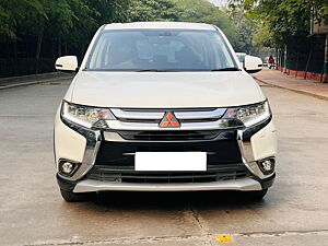 Second Hand Mitsubishi Outlander 2.4 Chrome Ltd in Delhi