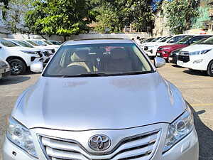 Second Hand Toyota Camry W4 AT in Mumbai