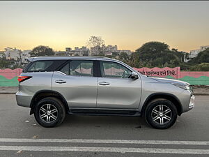 Second Hand Toyota Fortuner 4X2 AT 2.8 Diesel in Nagpur