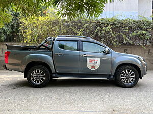 Second Hand Isuzu D-Max V-Cross High (Z) in Delhi