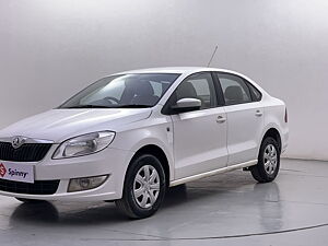 Second Hand Skoda Rapid Ambition 1.6 TDI CR MT Plus in Bangalore