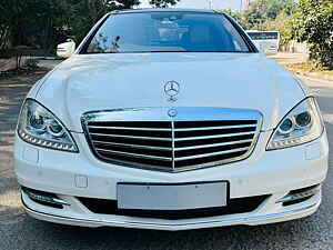 Second Hand मर्सिडीज़ बेंज़ एस-क्लास s 500 in दिल्ली