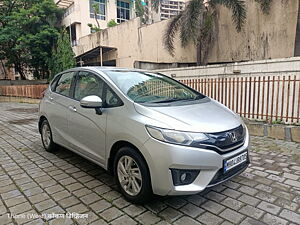 Second Hand Honda Jazz V AT Petrol in Mumbai