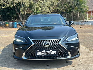 Second Hand Lexus ES 300h Luxury in Mumbai