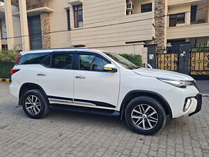 Second Hand Toyota Fortuner 2.8 4x4 AT [2016-2020] in Jalandhar