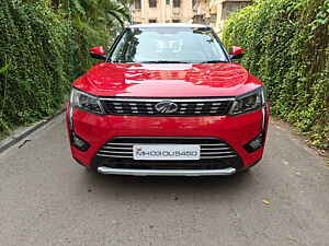 Second Hand महिंद्रा xuv300 w8 (o) 1.2 पेट्रोल एएमटी in मुंबई