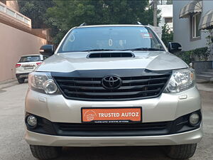 Second Hand Toyota Fortuner 3.0 4x2 AT in Delhi