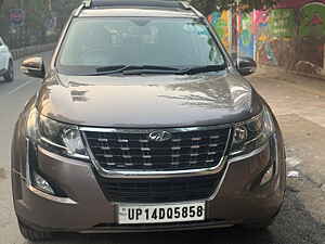 Second Hand महिंद्रा XUV500 w11 ऑटोमैटिक in दिल्ली