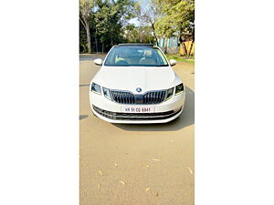 Second Hand Skoda Octavia 1.8 TSI Style Plus AT [2017] in Delhi