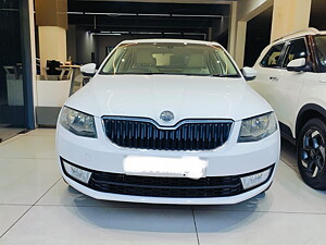 Second Hand Skoda Octavia Ambition 2.0 TDI in Mohali