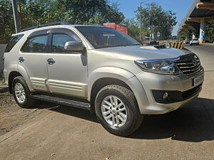 Second Hand Toyota Fortuner 3.0 4x2 MT in Mumbai