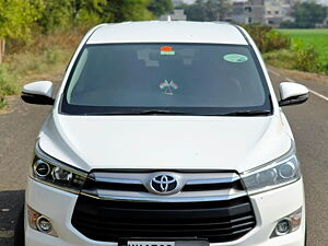 Second Hand Toyota Innova Crysta 2.4 VX 8 STR [2016-2020] in Nashik