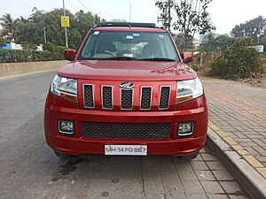 Second Hand महिंद्रा tuv300 t8 in पुणे