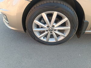 Second Hand Volkswagen Vento Highline Plus 1.2 (P) AT 16 Alloy in Ludhiana