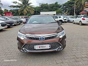 Second Hand Toyota Camry Hybrid in Bangalore