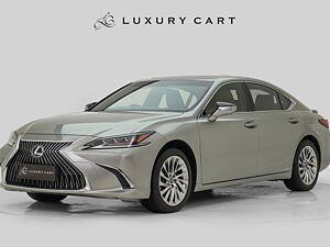 Second Hand Lexus ES 300h Luxury in Noida