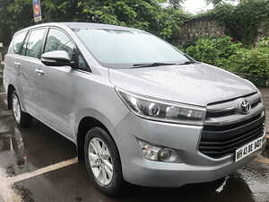 Second Hand Toyota Innova Crysta 2.4 V Diesel in Mumbai