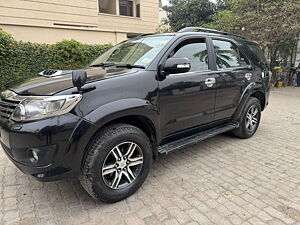 Second Hand Toyota Fortuner 3.0 4x4 MT in Jalandhar