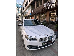 Second Hand BMW 5-Series 520d Luxury Line in Navi Mumbai