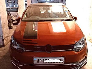 Second Hand Volkswagen Polo Highline1.2L (P) in Noida