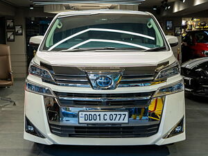 Second Hand Toyota Vellfire Hybrid in Delhi