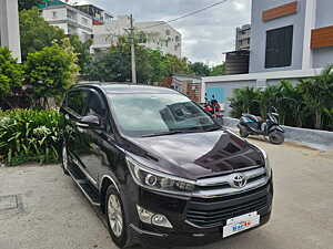 Second Hand Toyota Innova Crysta 2.4 VX 8 STR [2016-2020] in Hyderabad