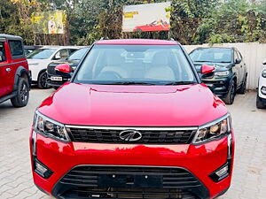 Second Hand Mahindra XUV300 W8 (O) 1.2 Petrol in Gurgaon