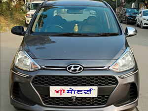 Second Hand हुंडई ग्रैंड i10  मैग्ना 1.1 crdi  [2016-2017] in इंदौर