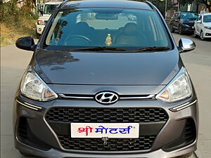 Second Hand Hyundai Grand i10 Magna 1.1 CRDi [2016-2017] in Indore